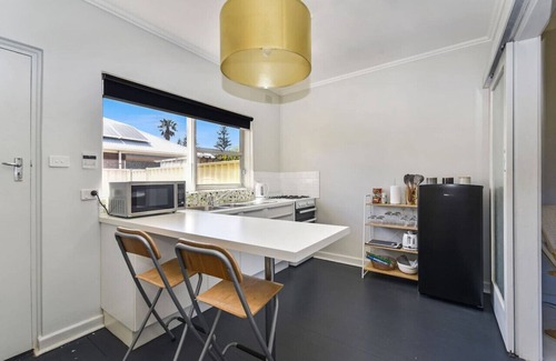 Henley Beach Apartment | Beachy Keen in Gorgeous Henley Beach