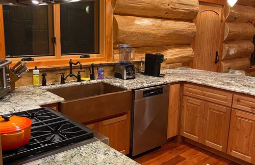 Bandon Cabin | BEAGHAN ESTATE: 5min to Bandon Dunes/Sheep Ranch