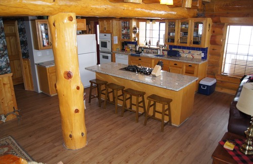 Island Park Cabin | Bean's Lodge, sleep 9, fully equip near WYellowstone, easy access to all spots