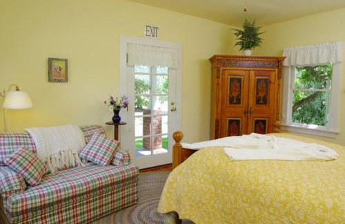 Calistoga Bed & Breakfast | Bear Flag Inn