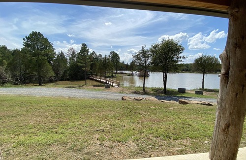 Gowen House | Bear Mountain Lakehouse on Privately-Owned Lake