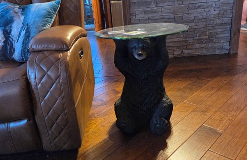 Wrightwood House | "Bearly Behaving" Cozy 4 bedroom cabin in the ski resort of Wrightwood, CA