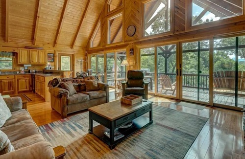 Necowa Cove Cabin | Bearway To Heaven