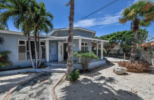 Pos Chiquito House | Beatiful House 2 minutes to the beach. 6 Persons