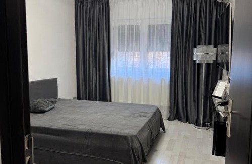 Ploiesti Apartment | Beatrice