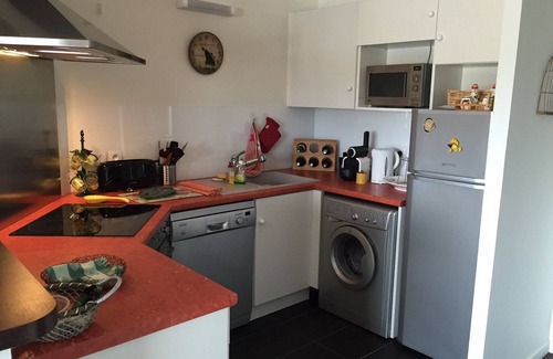La Teste-de-Buch Apartment | Beau T3 duplex overlooking the oyster port of La Teste