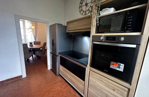 Uzes Apartment | Beau T3 vue Vallée de Leure et Parking