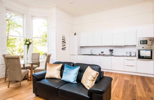 Clifton Apartment | Beaufort House Superior Two-bedroom Apartment