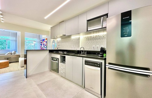 Copacabana RV Rental | Beautiful renovated apartment for seasonal rent