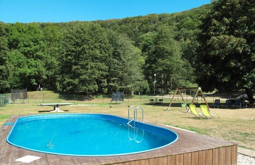 Ceska Metuje House | Beautiful private villa for 6 guests with pool, WIFI, TV, patio, pets allowed and panoramic view