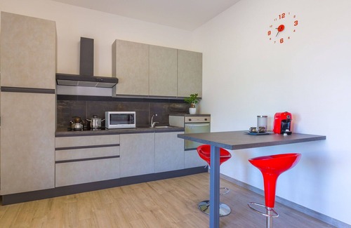 San Vito dei Normanni Villa | Beautiful private villa with A/C, WIFI, pool, TV, veranda, pets allowed and parking, close to Os.