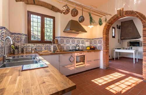 Cicogna Villa | Beautiful private villa for 10 guests with WIFI, A/C, private pool, TV, pets allowed and parking