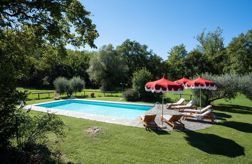 Cicogna Villa | Beautiful private villa for 10 guests with WIFI, A/C, private pool, TV, pets allowed and parking