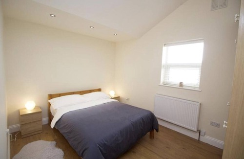 William Morris House | Beautiful 1 bedroom flat 7 minutes walk away from Blackhorse Road Station.
