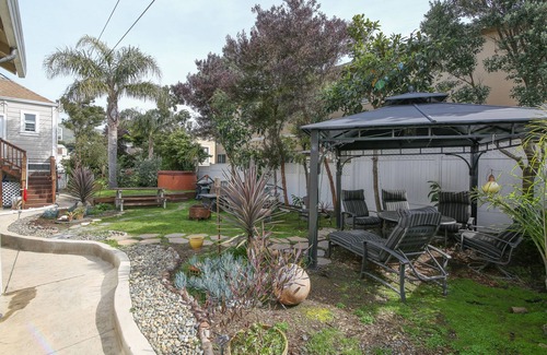 Downtown Apartment | Beautiful 1 Bedroom Apartment minutes to SFO in Victorian Home (Can sleep 4)