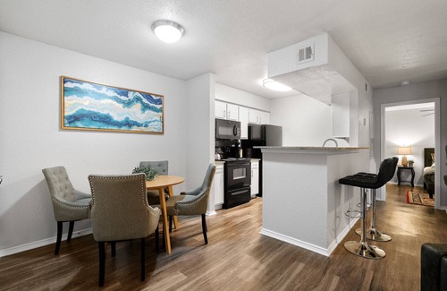 University Hills and Windsor Park Apartment | Beautiful 1BD/1BA in University Hills 2633