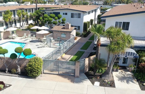 Carpinteria Condo | Beautiful 2 Bed Beach Condo #201 2 Bedroom Condo by Sunset Shores Condominiums
