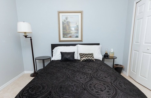 Casselberry House | Beautiful 2 bed townhome 35 minutes from Disney