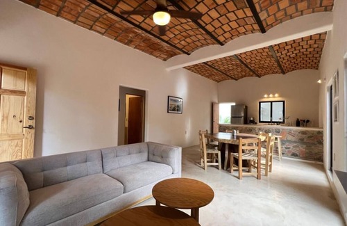 San Francisco House | Beautiful 2 Bedrooms, A/C, WiFi Street level in San Pancho