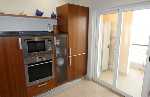 Alfarrobeira Apartment | Beautiful 2 Bedroom Apartment with Sea View near the Golf for 4 People