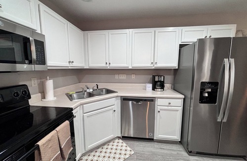 Huntersville House | Beautiful 2-King Beds home with Garage in Charlotte