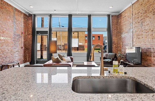 Chattanooga Apartment | Beautiful 2BR on Main St