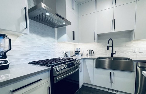 Central Okanagan Villa | Beautiful 3 bedroom villa close to lake.