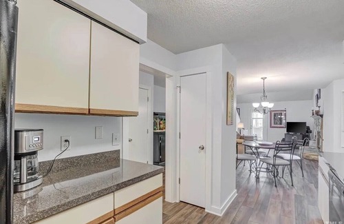 Northeast Raleigh House | Beautiful 3-bedroom Furnished Town house close to restaurants and Airport