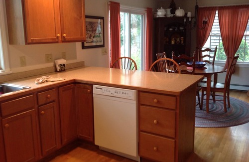 Teaticket House | Beautiful 3 bedroom home just steps to bay beaches