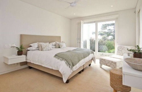 Steenberg Estate House | Beautiful 4 Bedroom House in Steenberg