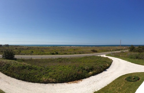 Nantucket House | Beautiful 4 Bedroom House on Cisco Beach