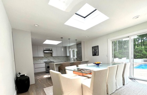 Quogue House | Beautiful 4BR contemporary in Quogue...quiet cul-de-sac minutes from the beach!