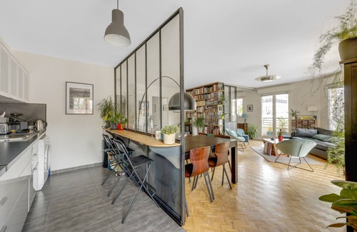 Les Lilas Apartment | Beautiful 90 m2 apartment with modern balconies 2 minutes from the metro, 5 minutes from Paris Ideal for families