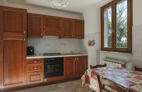 Villa Collemandina Villa | Beautiful apartment in villa for 5 guests with pool, WIFI, terrace and pets allowed