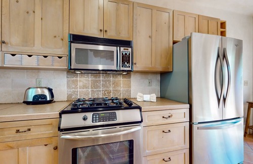 Taos House | Beautiful adobe home steps the plaza with private patio and garden