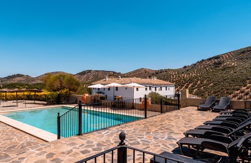 Las Lagunillas Cottage | Beautiful Andalusian house located between olive groves. Up to 30+ people