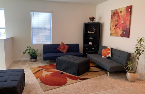 Loughman House | beautiful and comfortable queen room