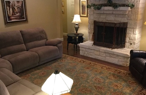 Bulverde House | Beautiful and Private Hill Country Home with Great View on 4 lovely acres!
