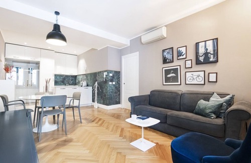 Varesine Apartment | Beautiful and spacious house in Corso Como by Easylife