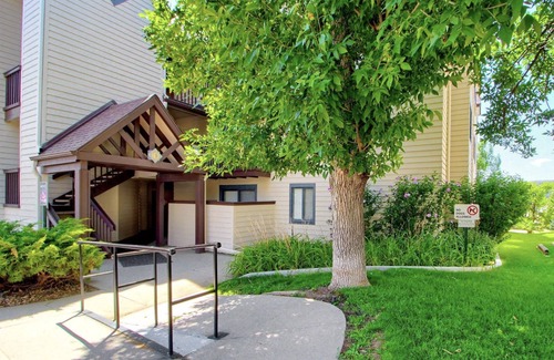 Englewood Condo | Beautiful And Updated 1 Bedroom Condo In DTC W/VIEWS!