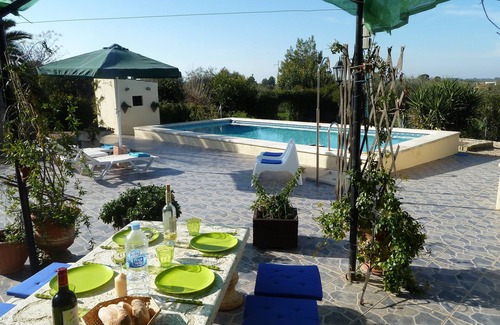 Marchena Villa | Beautiful Andalusian style villa with private pool sleeps upto 12 people