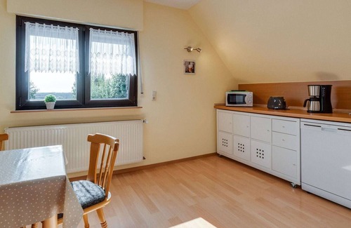 Hohn Apartment | Beautiful Apartment in Westerwald with Private Terrace