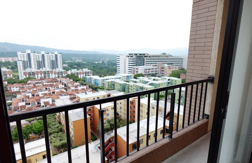 Floridablanca Apartment | Beautiful apartment in front of the Foscal clinic