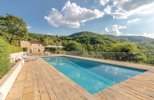 Valfabbrica Apartment | Beautiful apartment in Valfabbrica PG