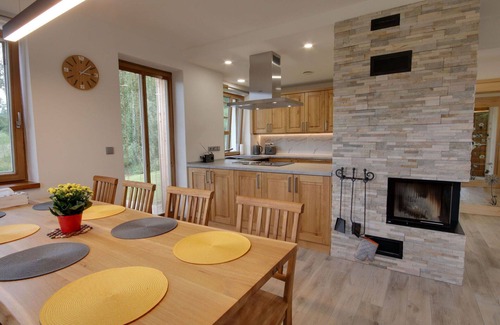 Tanvald Apartment | Beautiful apartment for 12 people with WIFI, TV, terrace and parking