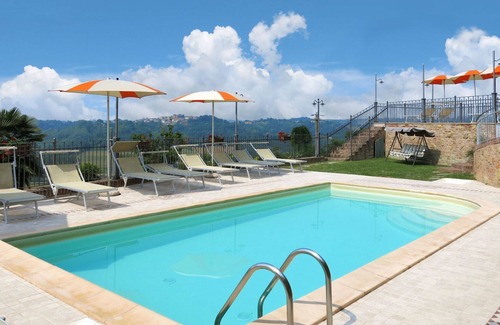 Cossombrato Apartment | Beautiful apartment for 9 people with A/C, pool, WIFI, TV, patio and pets allowed