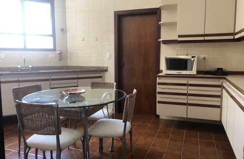 Jardim Praiano Apartment | Beautiful apartment 180m2 Guarujá Enseada. 3 suites, 4 bedrooms 3 min walk from the beach