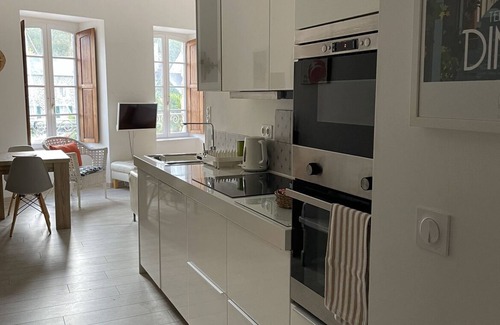 Dinan Apartment | Beautiful apartment at Port with stunning river views.