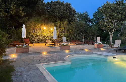 Sasso dʼOmbrone Apartment | Beautiful apartment for 2 people with A/C, pool, TV, pets allowed and parking
