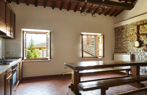 Capolona Apartment | Beautiful apartment for 6 people with WIFI, pool, TV and pets allowed, close to Arezzo